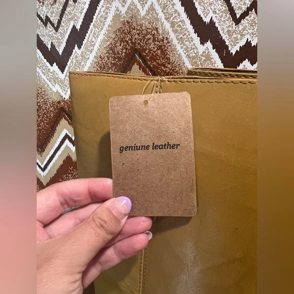 BRAND NEW Frye Camryn Genuine Leather Tall Pull On Campus Boots in Banana Size 8 - Picture 4 of 11